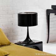 FLOS Spun Light T1 - zwarte tafellamp